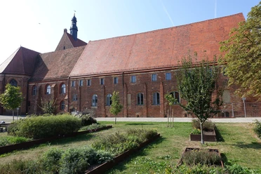 Museum mit Kräutergarten