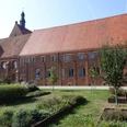 Museum mit Kräutergarten
