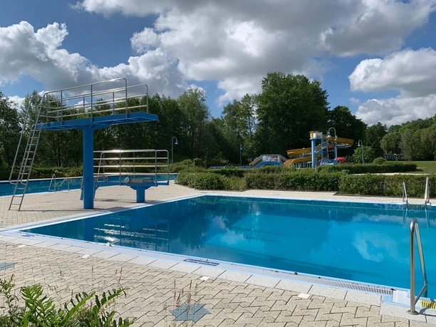 1m und 3m Sprungturm - Knut Werner/Stadt Jüterbog