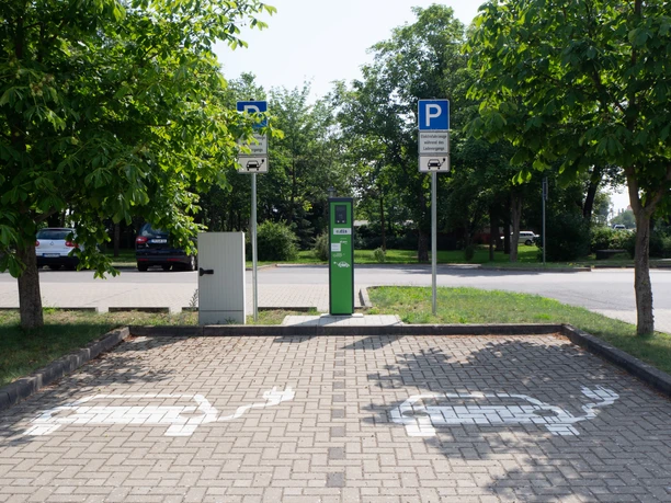 Stromtankstelle am Ärztehaus in Beelitz