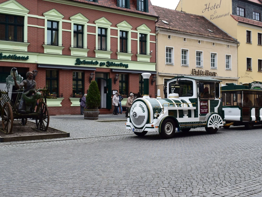Gasthaus zum Schmied und die Flämingbahn