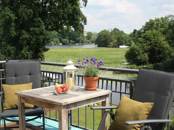 Ausblick vom Wohnbereich-Balkon