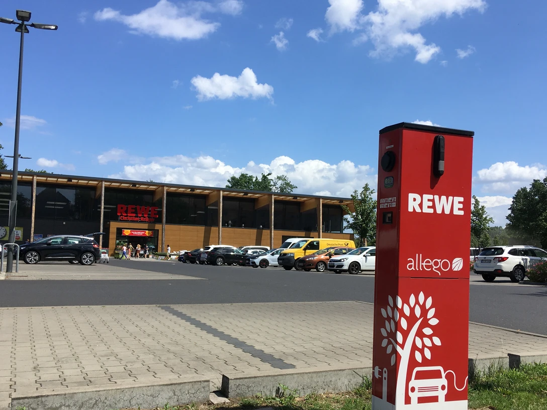 Stromtankstelle am Rewe