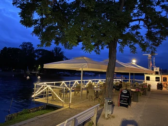 Abendstimmung am Eiscafé Portofino, Foto:B. Restelica