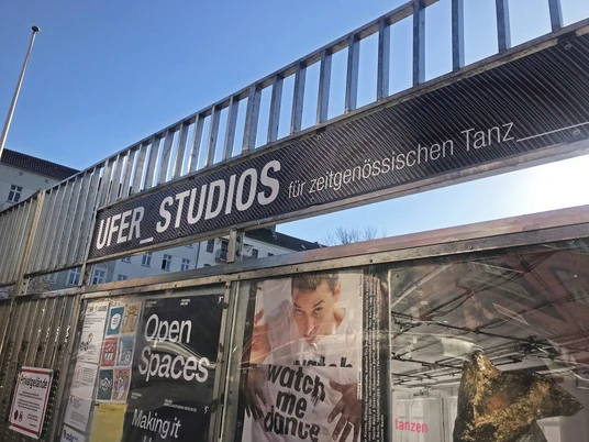 Eingang Ufer_Studios