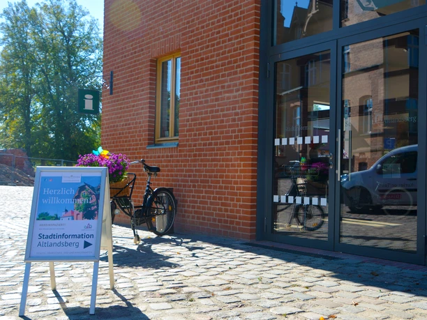 Stadtinformation in Altlandsberg auf dem Gelände des Schlossgutes