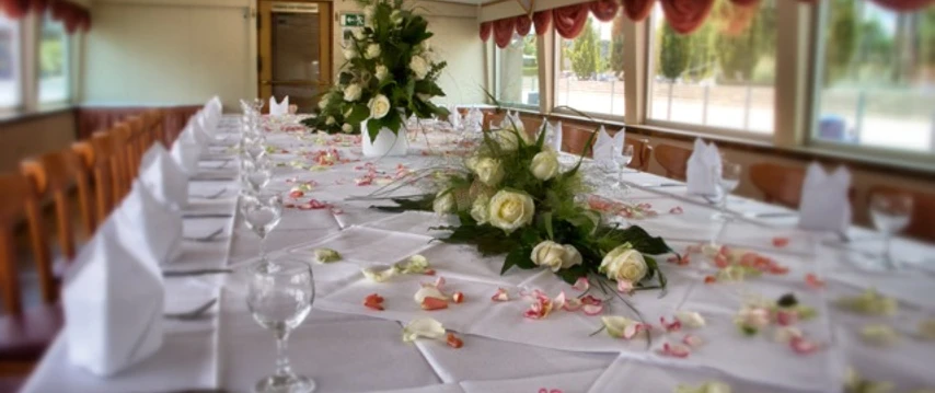 Hochzeitsarrangement an Bord