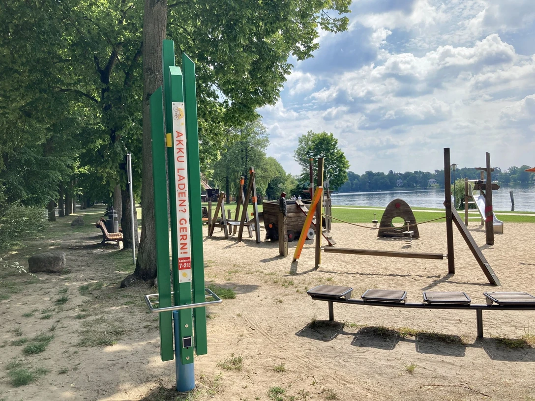 Ladesäule am Hafen Bad Saarow