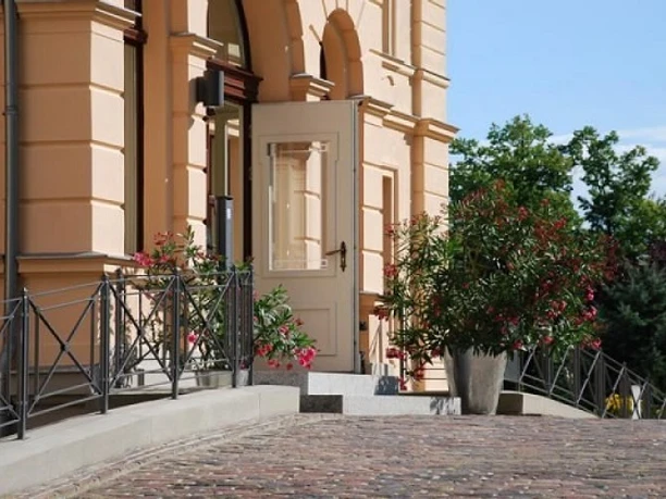 Schloss Ribbeck - Schlosseingang