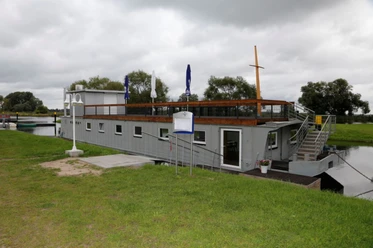 Restaurantschiff Klapperstorch