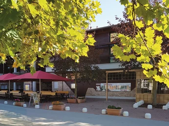 Brauerei mit Marktplatz