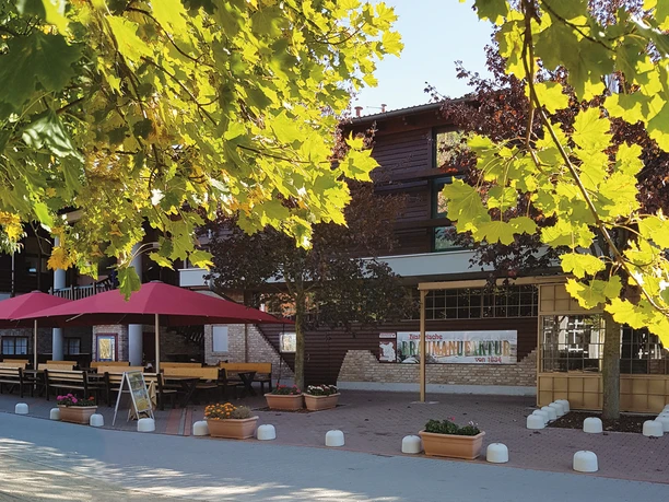 Brauerei mit Marktplatz