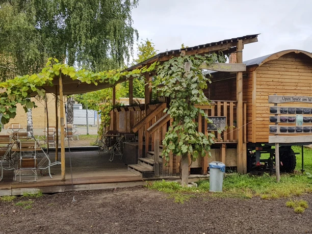 "Wiesel" in der Schiffbauergasse