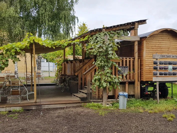 "Wiesel" in der Schiffbauergasse