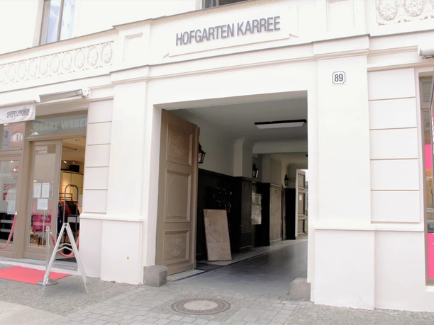 Eingang Galerie Lidiya