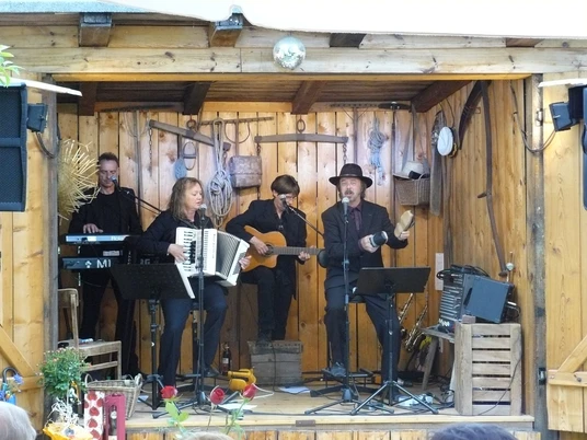 Fercher Obstkistenbühne