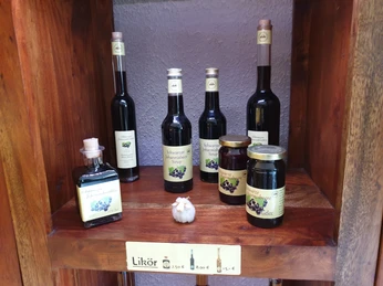 Produkte aus schwarzen Johannisbeeren