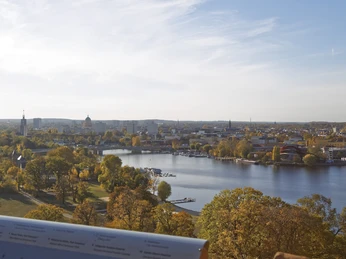 Aussicht vom Flatowturm im Park Babelsberg