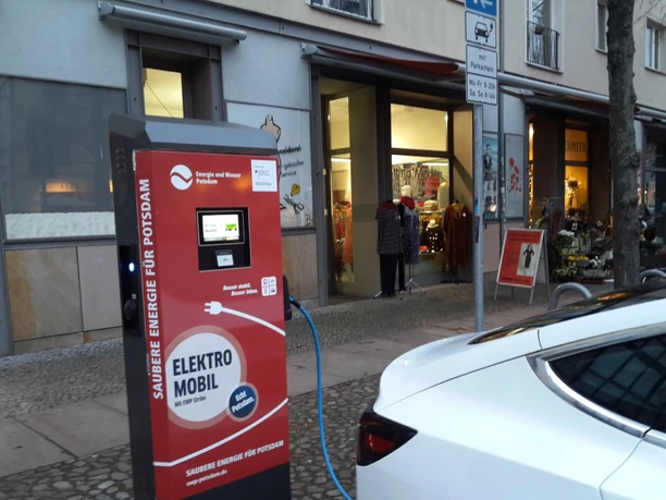Stromtankstelle Dortustr. 23