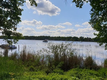 Blick auf den Petzinsee