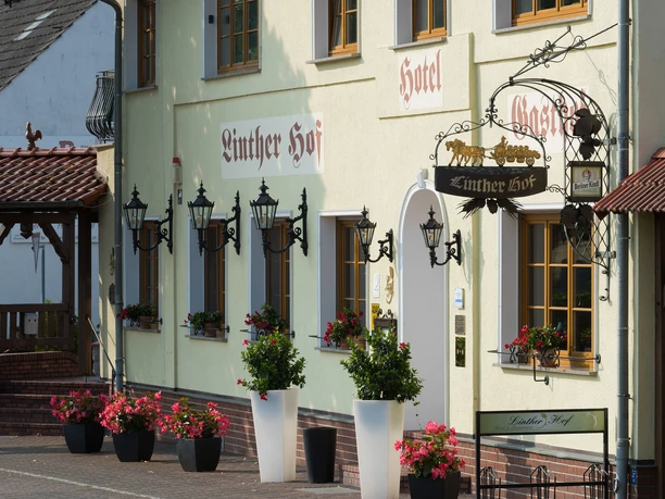 Hotel Linther Hof Straßenansicht