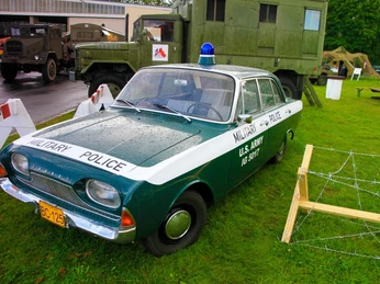 Historische Fahrzeuge im Militärhistorischen Museum