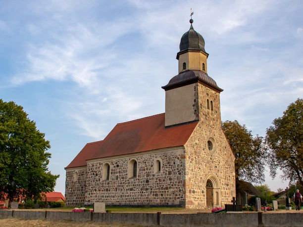 Feldsteinkirche Grubo