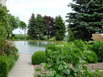 Schwimmteich im Außenbereich