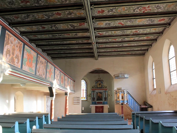 Blick in die Bricciuskirche