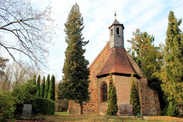 Bricciuskirche vor der Burg Eisenhardt