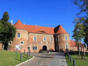 Die Temporäre(Zeit)Galerie ist auf der Burg Eisenhardt untergebracht.