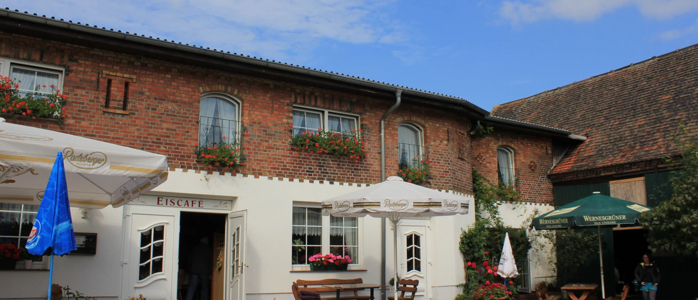 Blick auf den Hof vom Eiscafé Lehmann