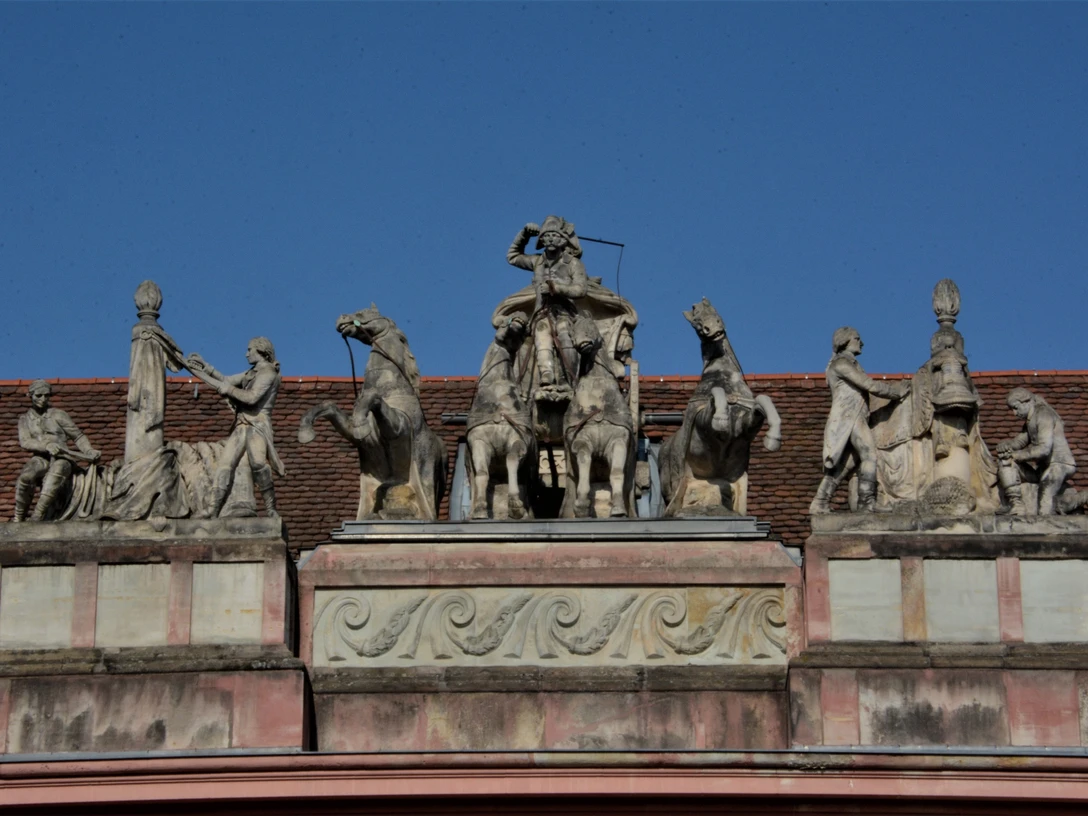 Quadriga auf dem Kutschpferdestall