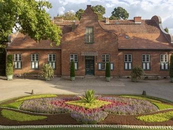 Hofdamenhaus Holländisches Etablissement im Neuen Garten