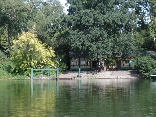 Fähre zur Pfaueninsel