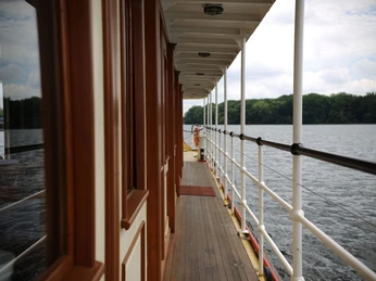 Schaufelraddampfer Alexander