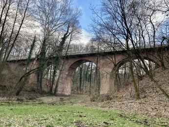 Viadukt im Glienicker Grund
