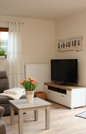 Ferienwohnung Am Wolkenberg Wohnraum und Eingang