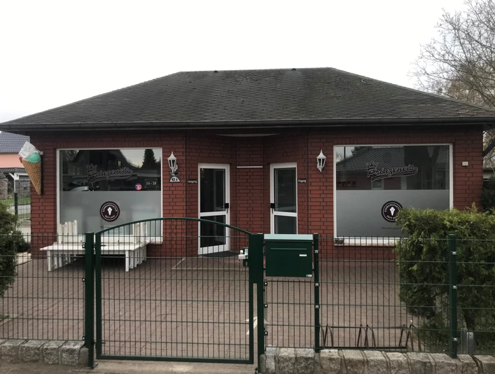 Eismanufaktur Prinzeneis von außen in Neuenhagen
