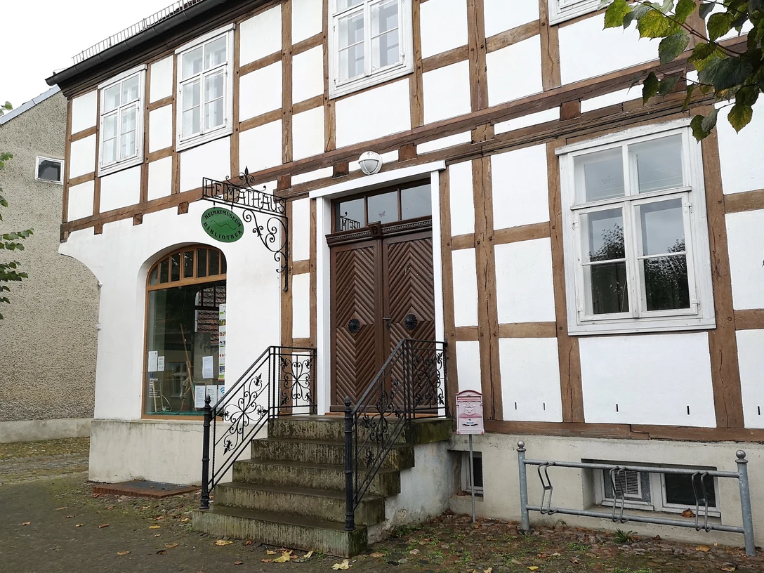 Heimathaus mit Bibliothek Friesack