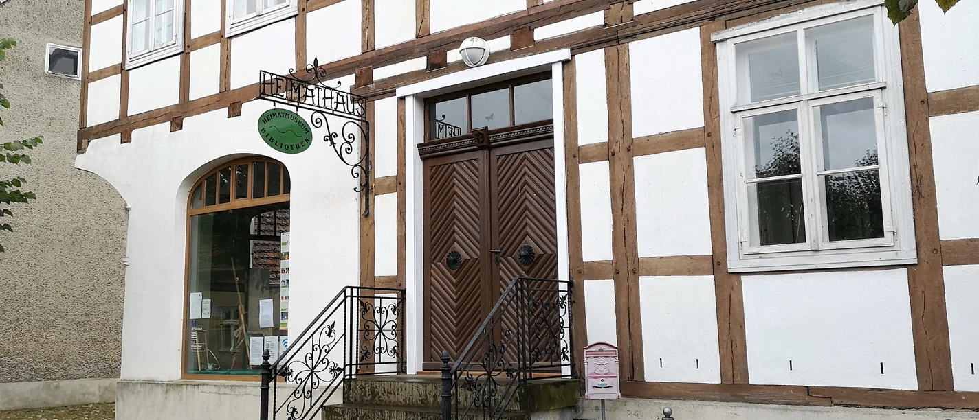 Heimathaus mit Bibliothek Friesack