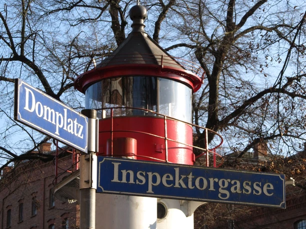 Straßenschild am Domplatz