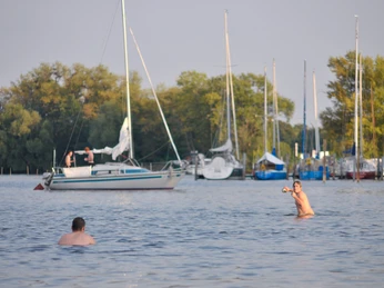 Schwimmen an der Massowburg