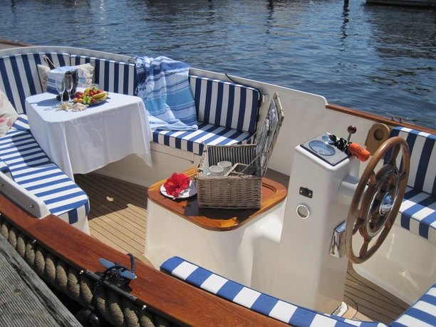 Bootsvergnügen in der "Marina am Tiefen See"