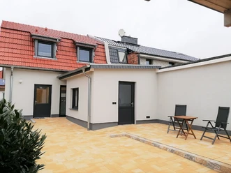 Eingangsbereich und Terrasse Ferienwohnung Strand
