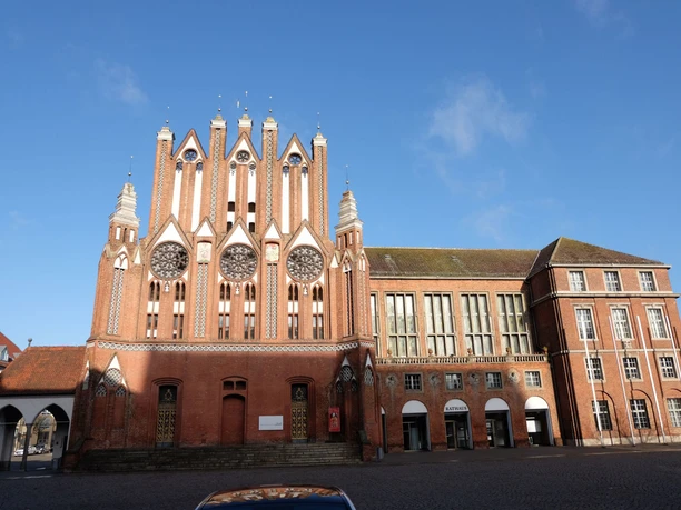 Außenansicht der Rathaushalle