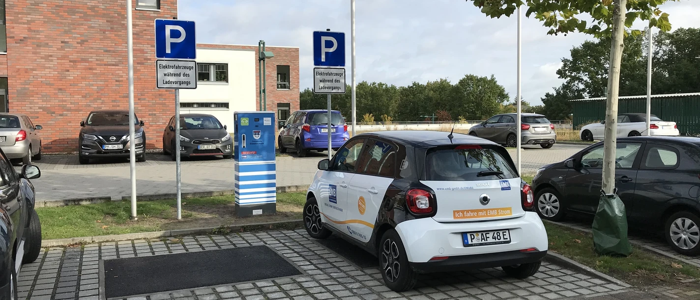 Ladesäule am Adolf-Grimme-Ring