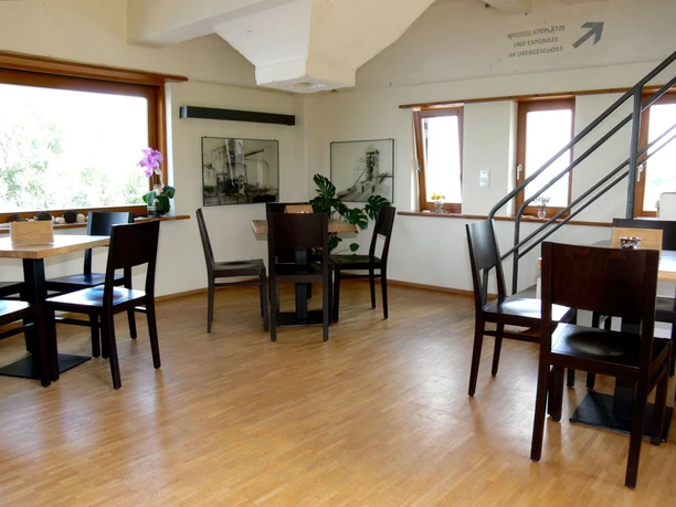 Turmcafé im Verladeturm im Kulturhafen Groß Neuendorf