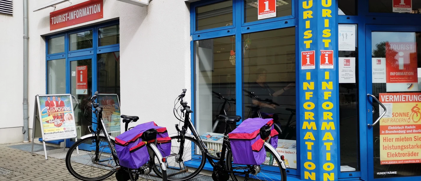 E-Bike-Ladestation - Tourismus-Information Oderbruch und Lebuser Land