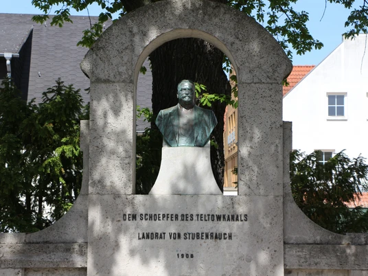 Ernst-von-Stubenrauch-Denkmal